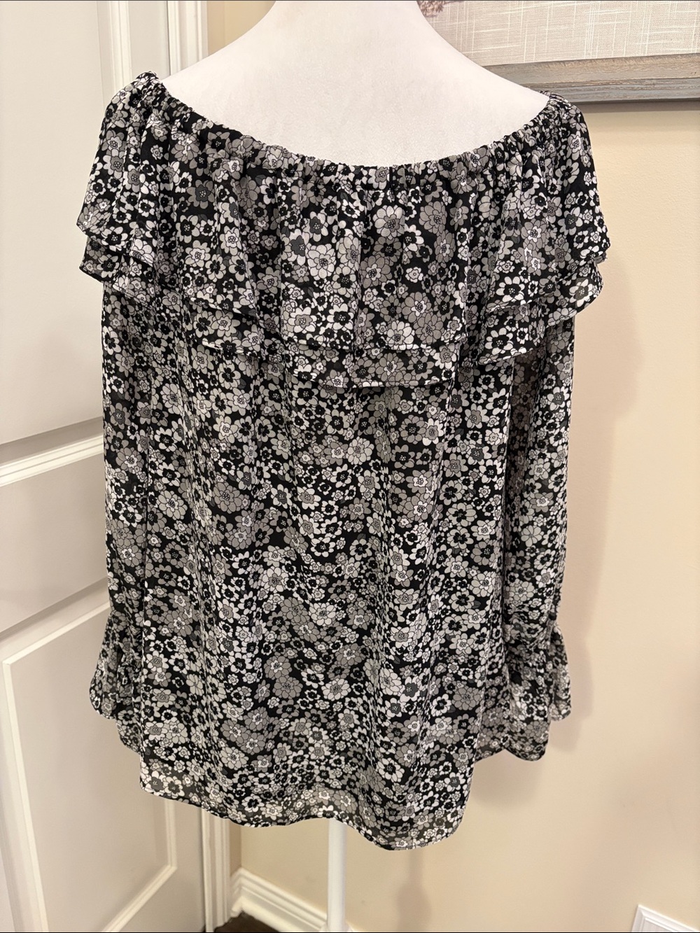 Michael Kors Blouse Floral Off-Shoulder Large - Picture 6 of 15